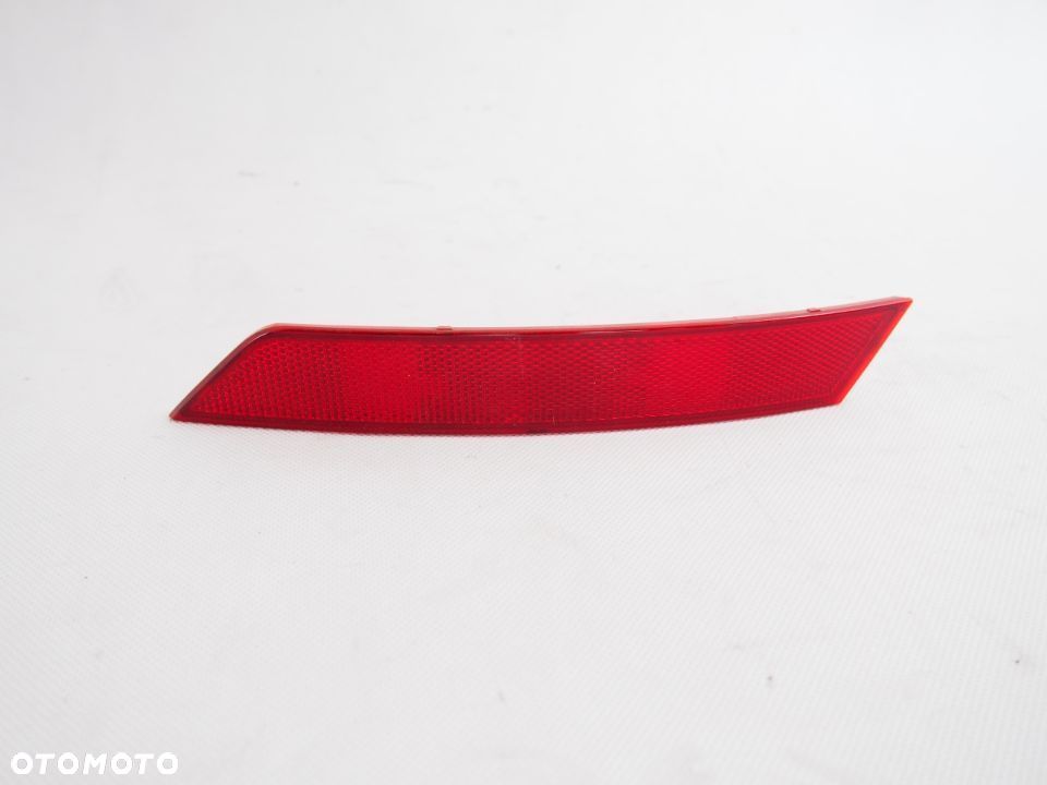 Seat Ateca Odblask 17r lewy tyl tylny