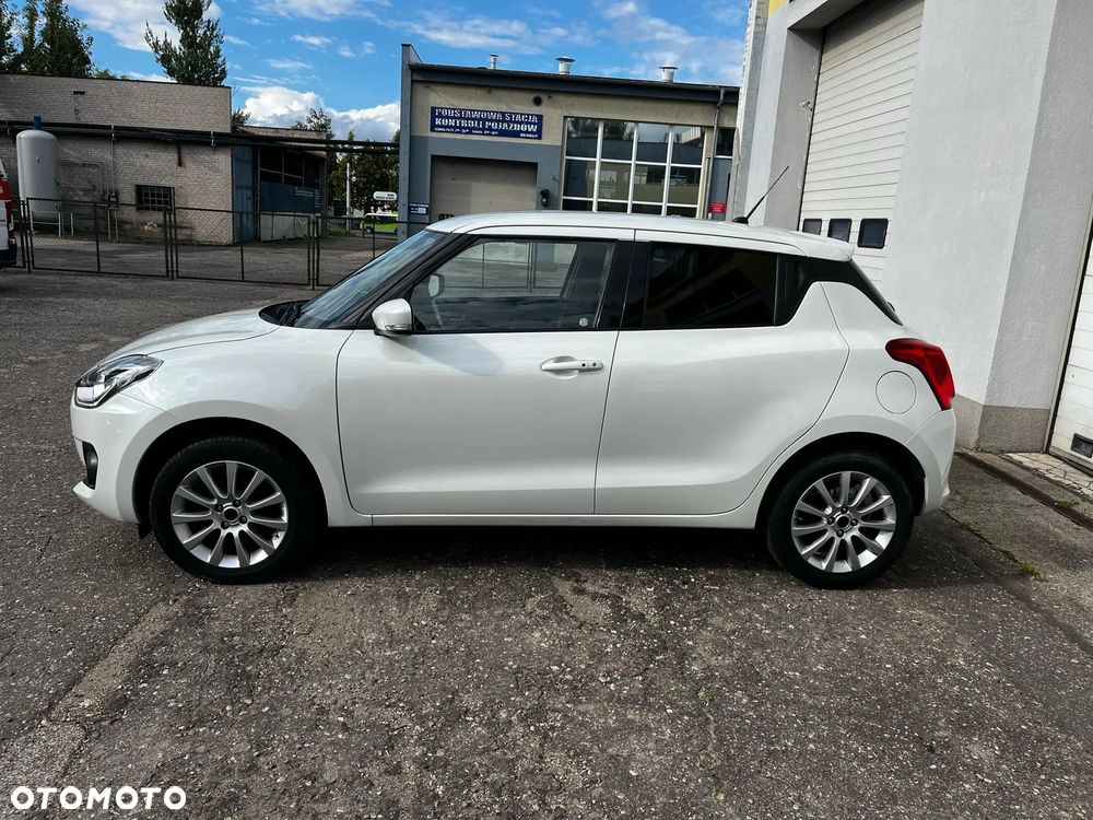 Suzuki Swift 1.2 Dualjet Hybrid Allgrip Comfort - 5