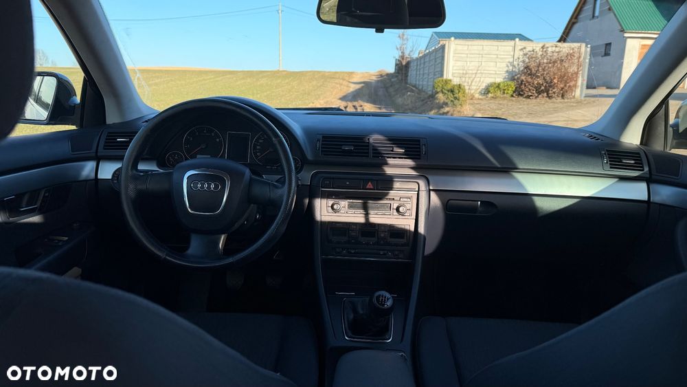 Audi A4 Avant 1.6 - 8