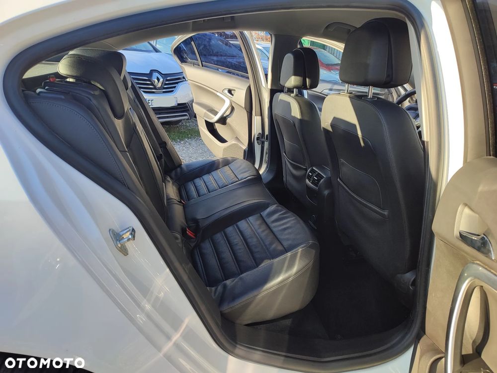 Opel Insignia 1.6 T Cosmo - 22