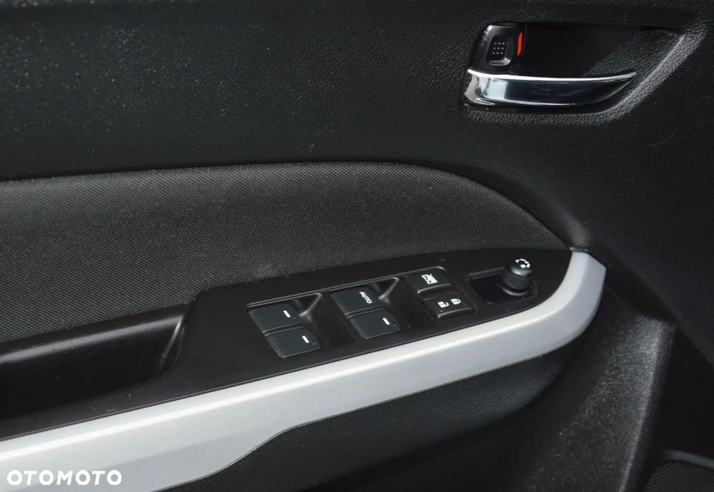 Suzuki Vitara - 15