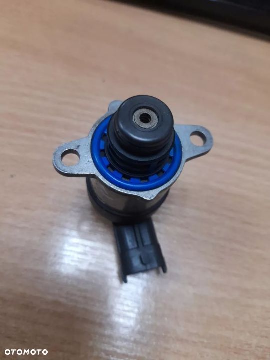 XC60 V60 S60 2.0 D3 2.4 d5 regulator zawór paliwa - 3