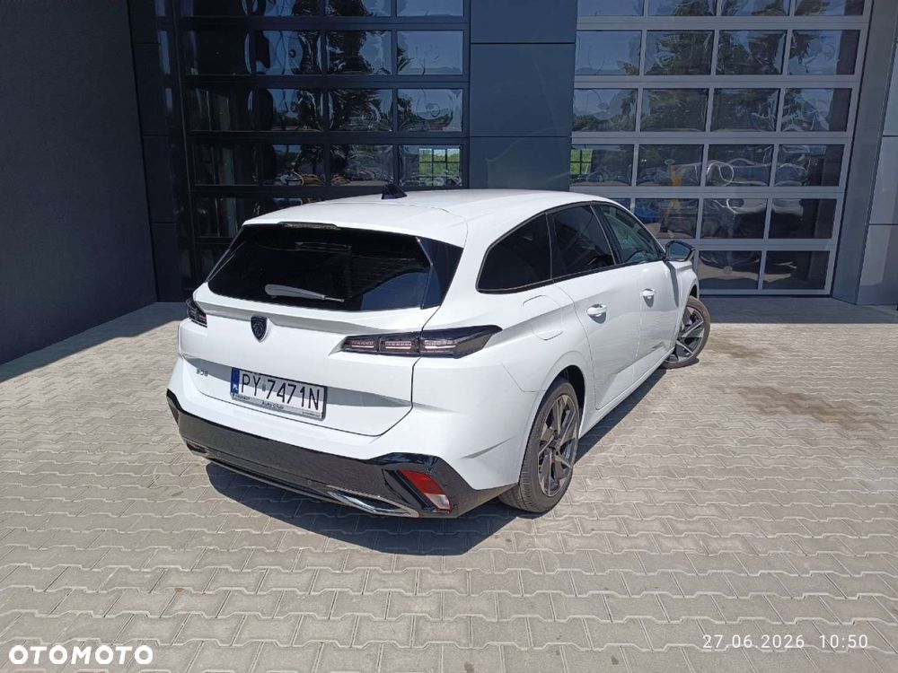 Peugeot 308 - 8