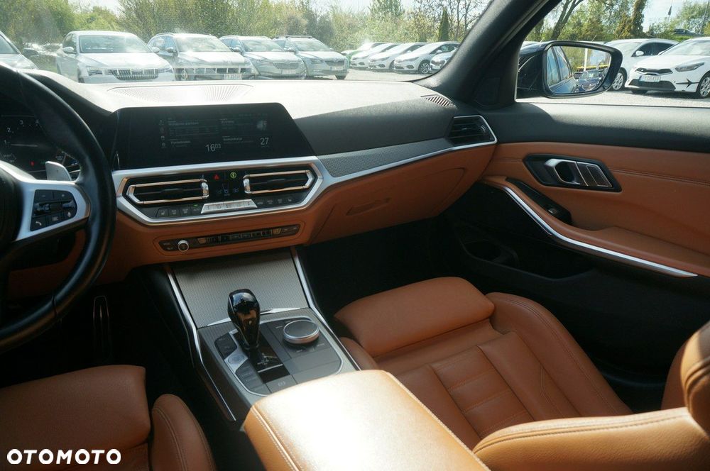 BMW Seria 3 - 16