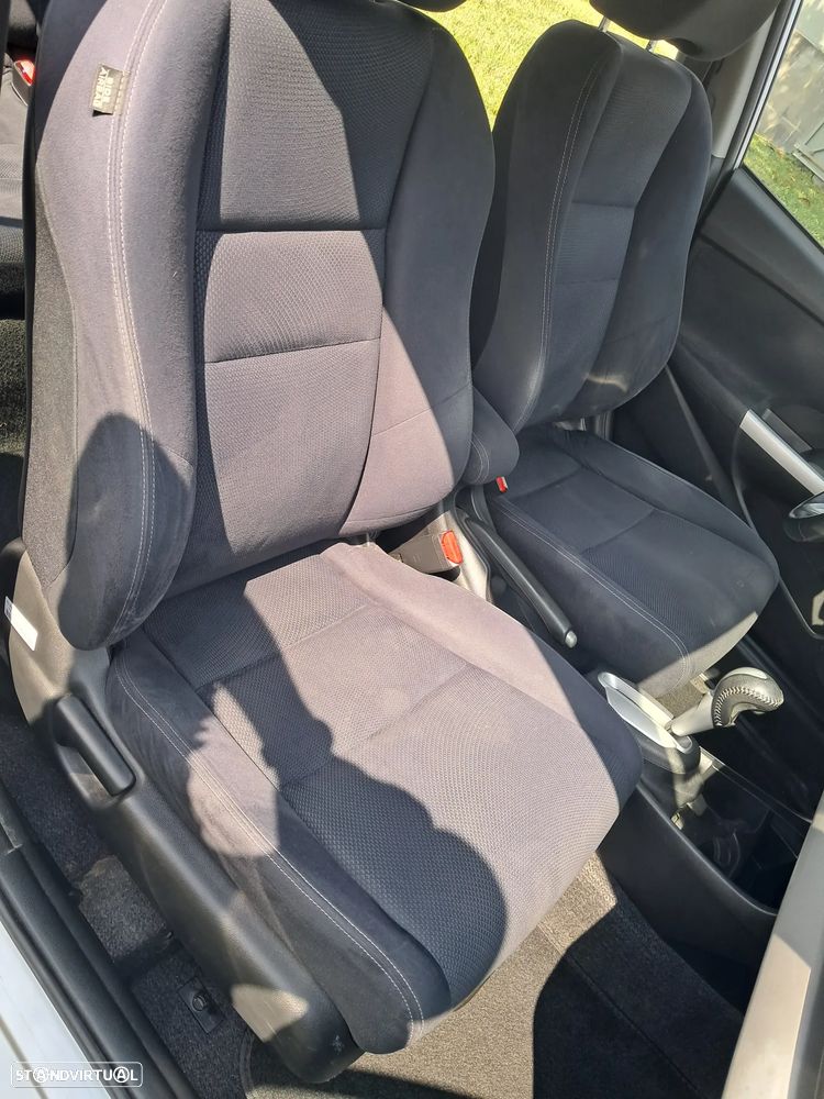 Honda Insight - 8