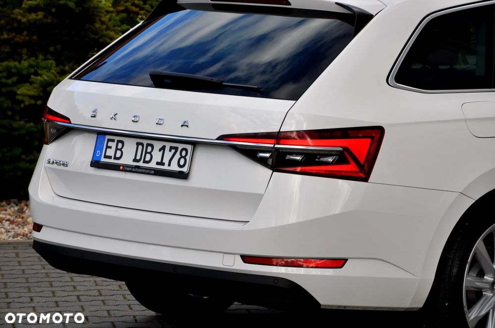Skoda Superb 2.0 TDI DSG Premium Edition - 16