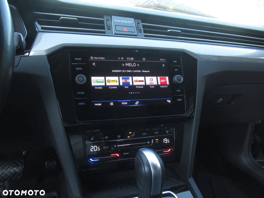 Volkswagen Passat 2.0 TDI EVO Business DSG - 18