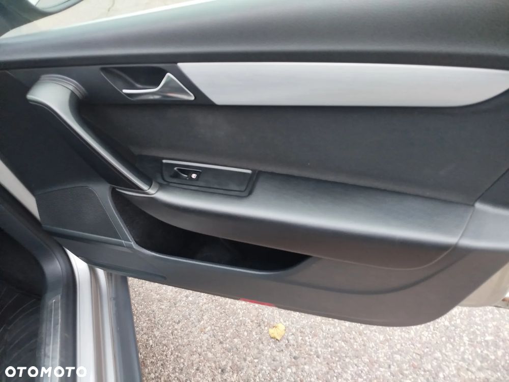 Volkswagen Passat Alltrack - 11