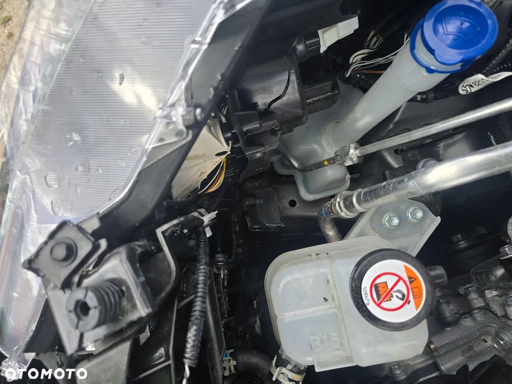 Toyota Yaris 1.5 VVT-i Style - 27