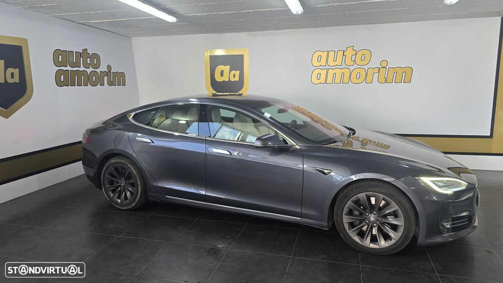 Tesla Model S Long Range - 5