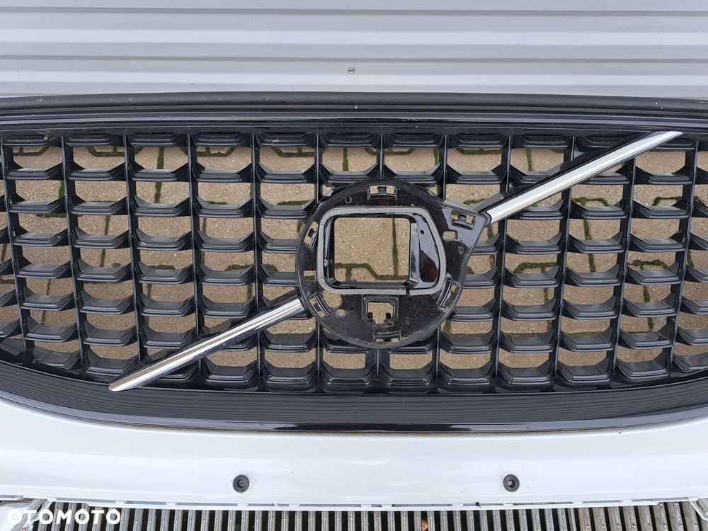 Zderzak przód przedni Volvo XC60 II LIFT R-DESIGN GRILL KRATKI - 8