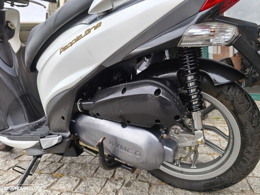 Kymco People 125 Scooter c/Top Case - 8