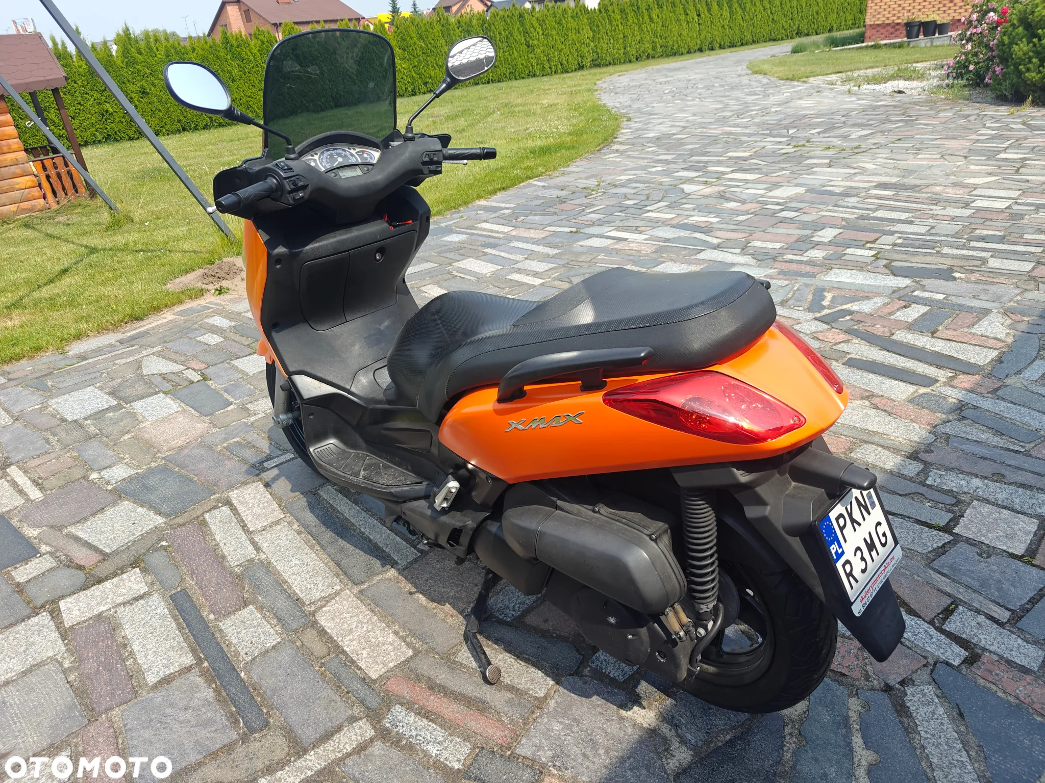 Yamaha X-max - 10