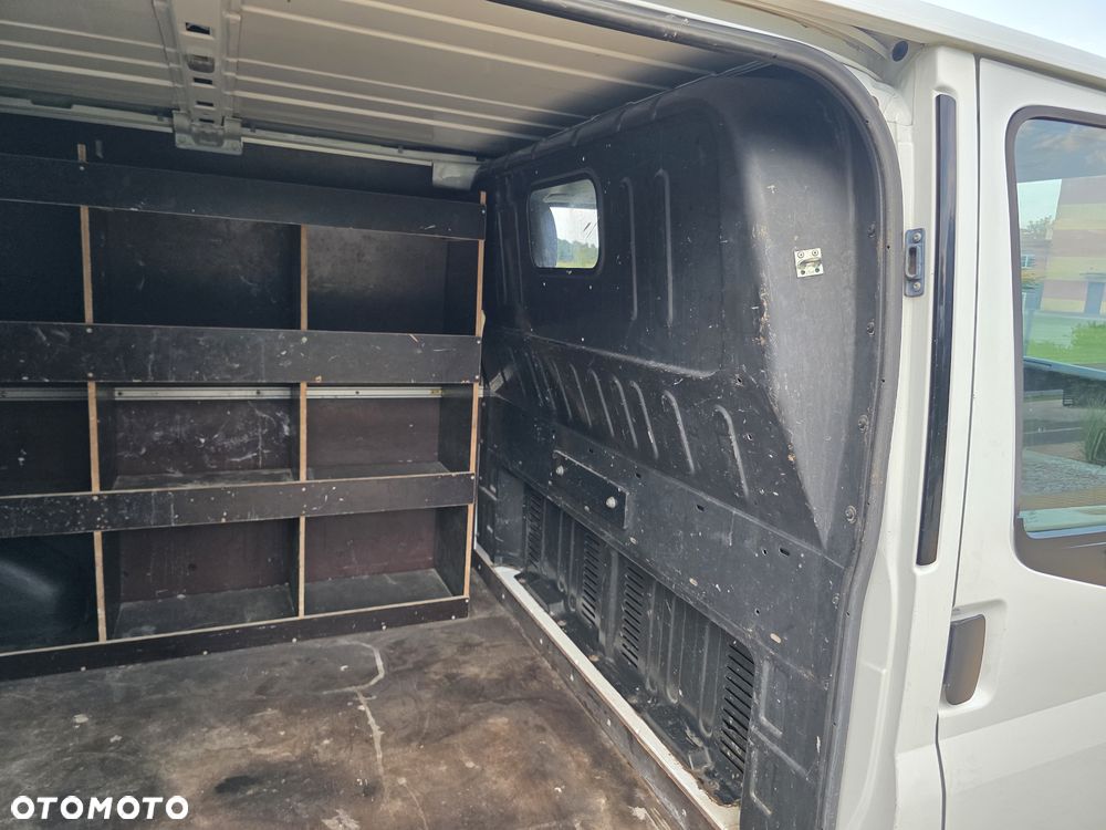 Ford Transit - 13