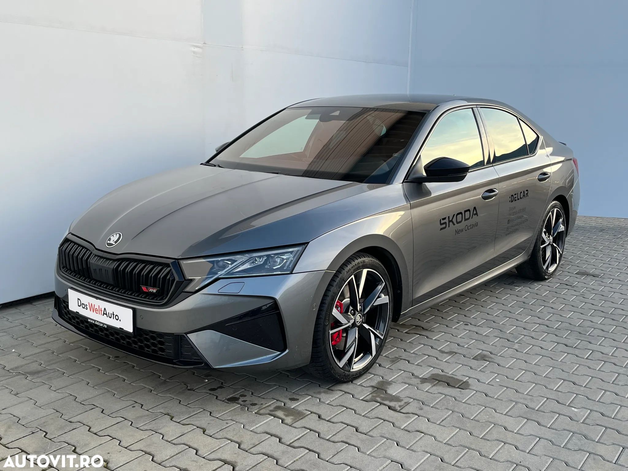 Skoda Octavia 2.0 TSI DSG RS - 1