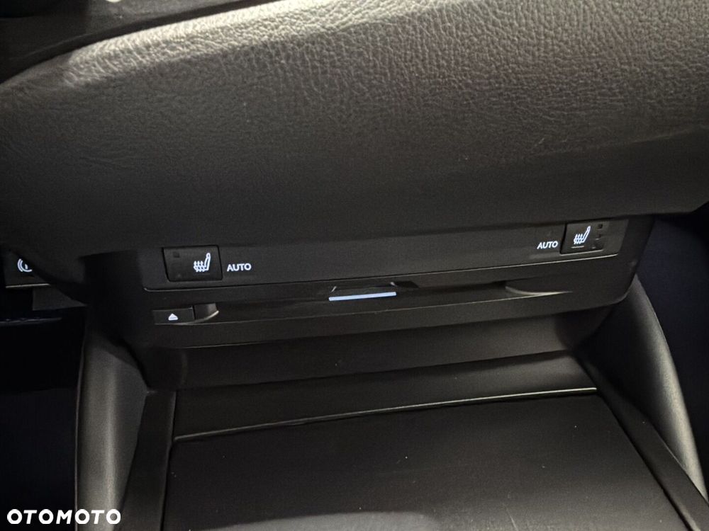 Lexus ES 300h Business Edition - 19