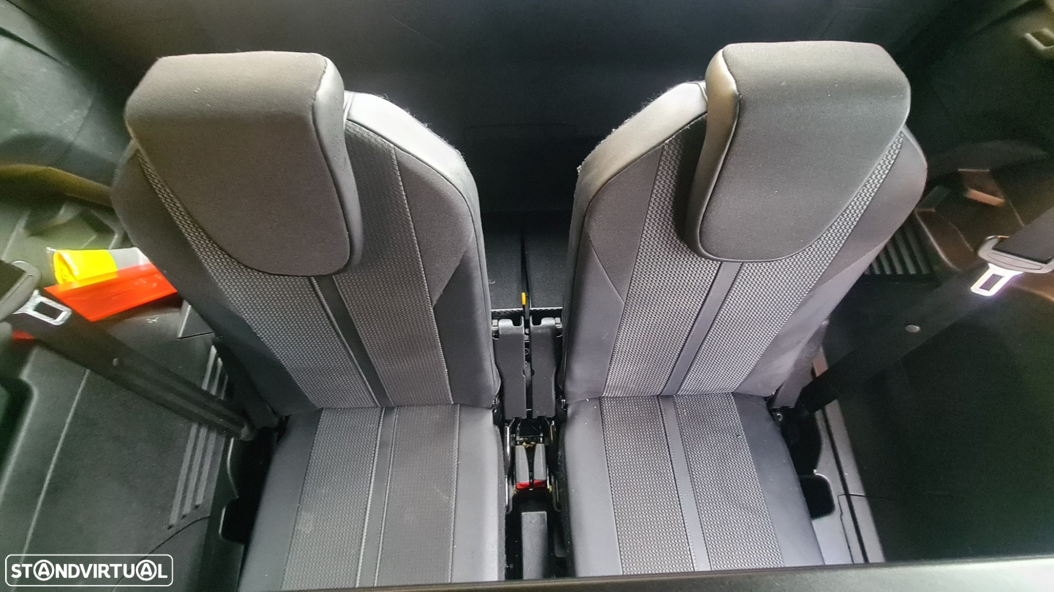 Peugeot 5008 1.5 BlueHDi GT EAT8 - 57