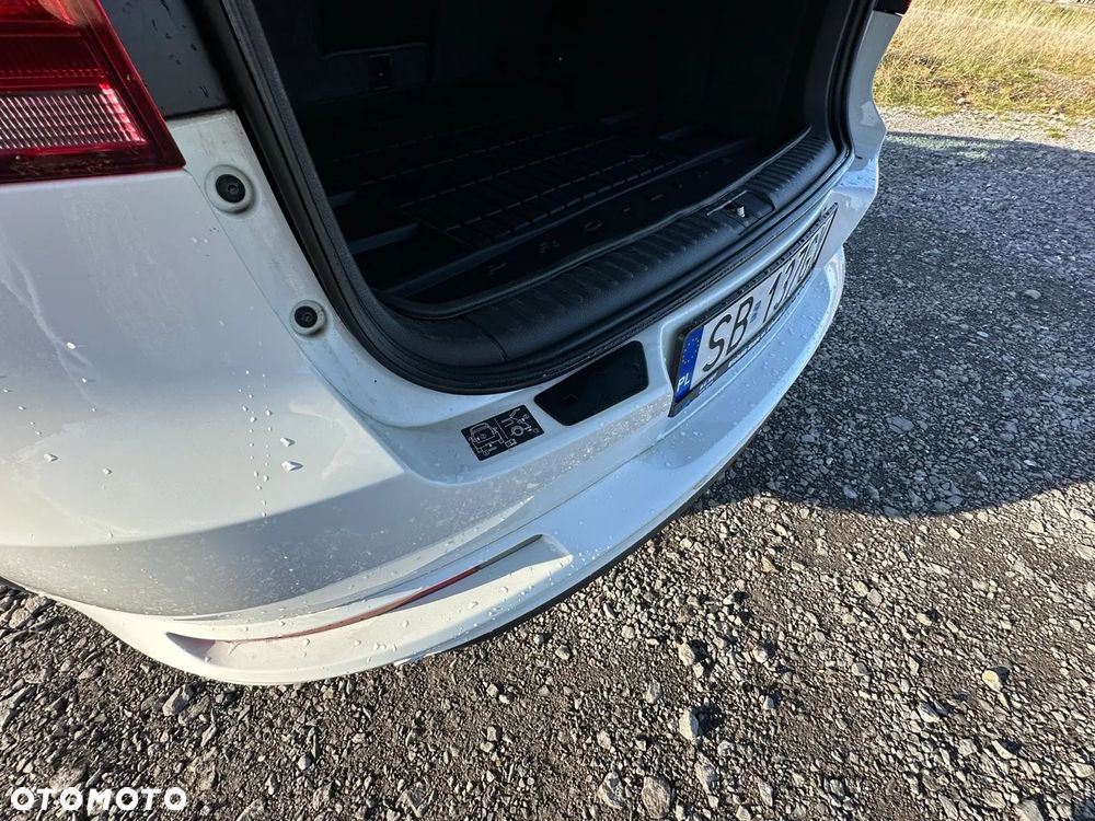 Volkswagen Tiguan 2.0 TDI SCR 4MOTION BlueMotion Technology DSG Sport & Style - 20