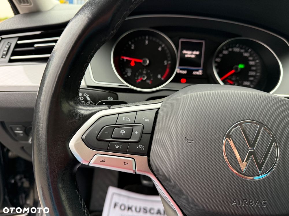 Volkswagen Passat 2.0 TDI EVO Business DSG - 29