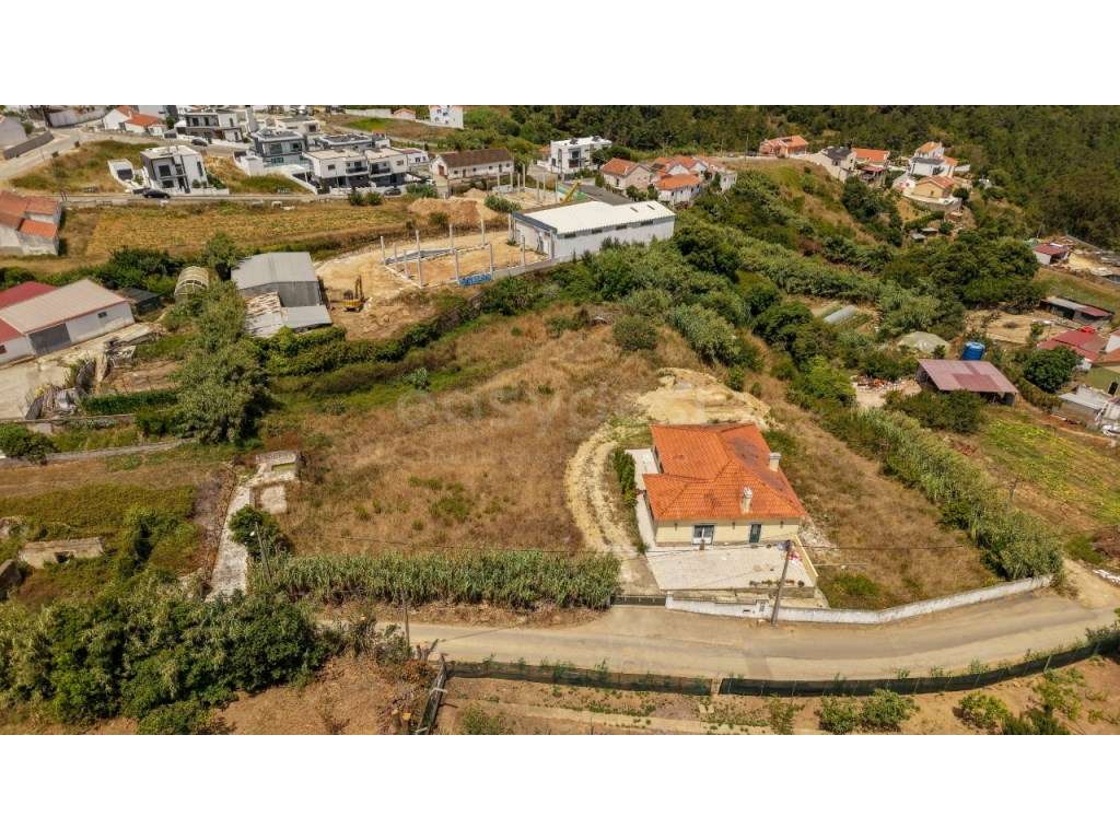 Terreno Urbano com 1.906 m² na Achada - Um Refúgio Natural a poucos... - Grande imagem: 4/13