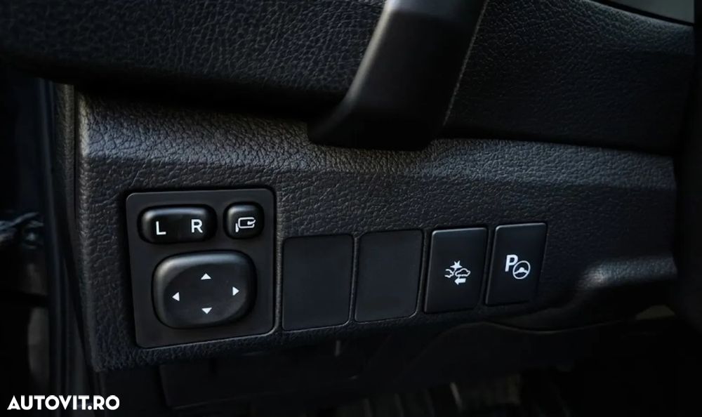 TOYOTA Auris 2015 — imagine 13
