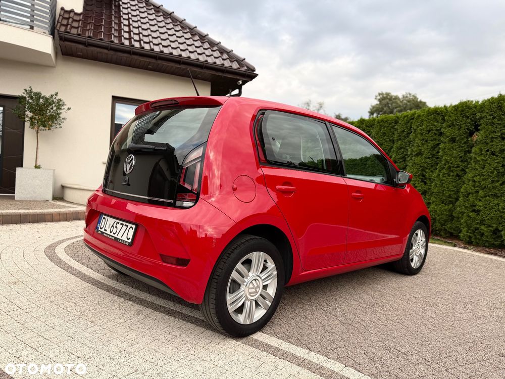 Volkswagen up! street - 19