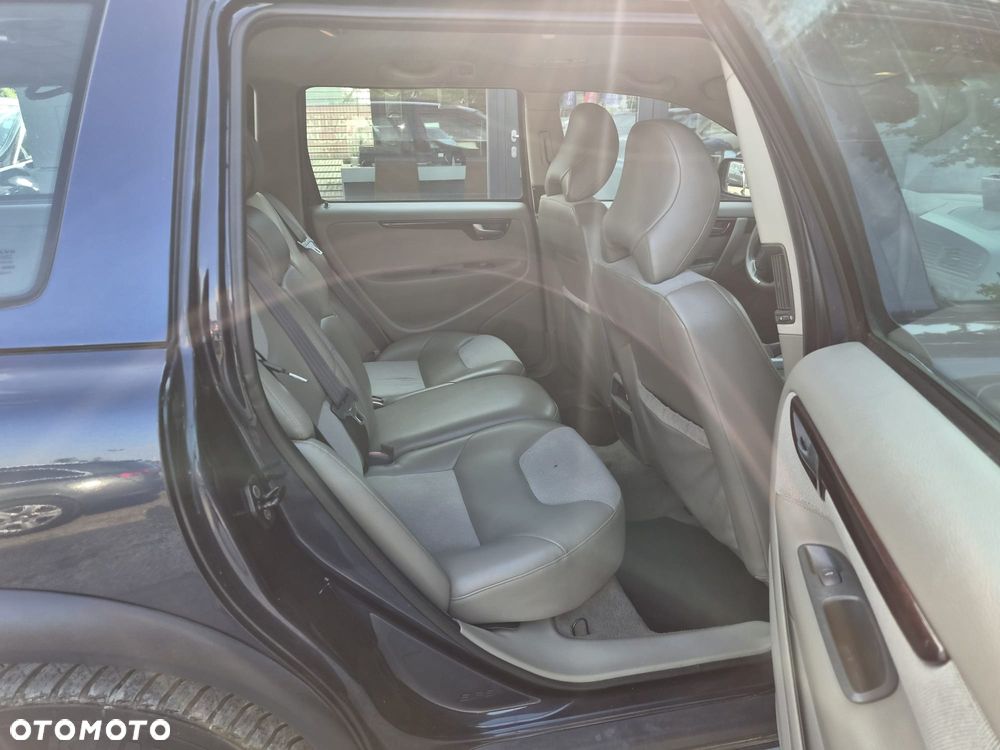 Volvo XC 70 - 25