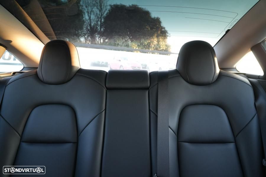 Tesla Model 3 Long Range Tração Traseira - 9
