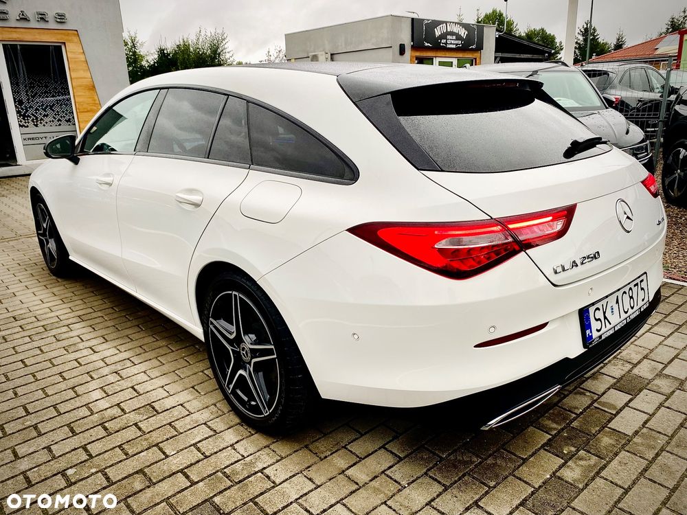 Mercedes-Benz CLA 250 4Matic Shooting Brake 7G-DCT - 17