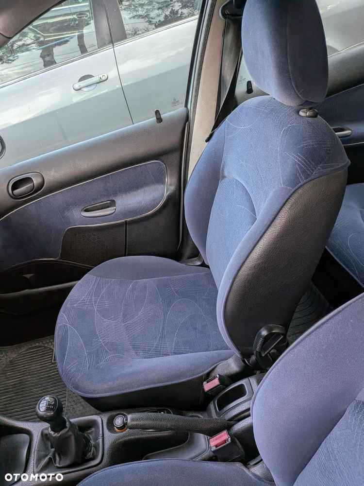 Peugeot 206 - 5