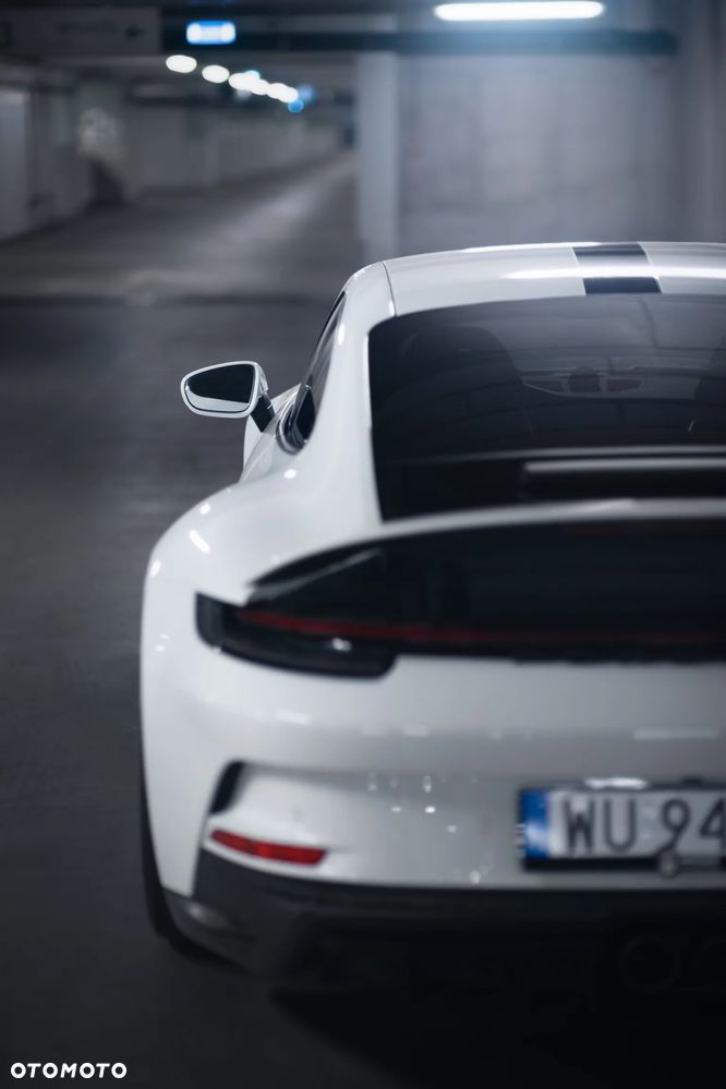 Porsche 911 GT3 Touring PDK - 4