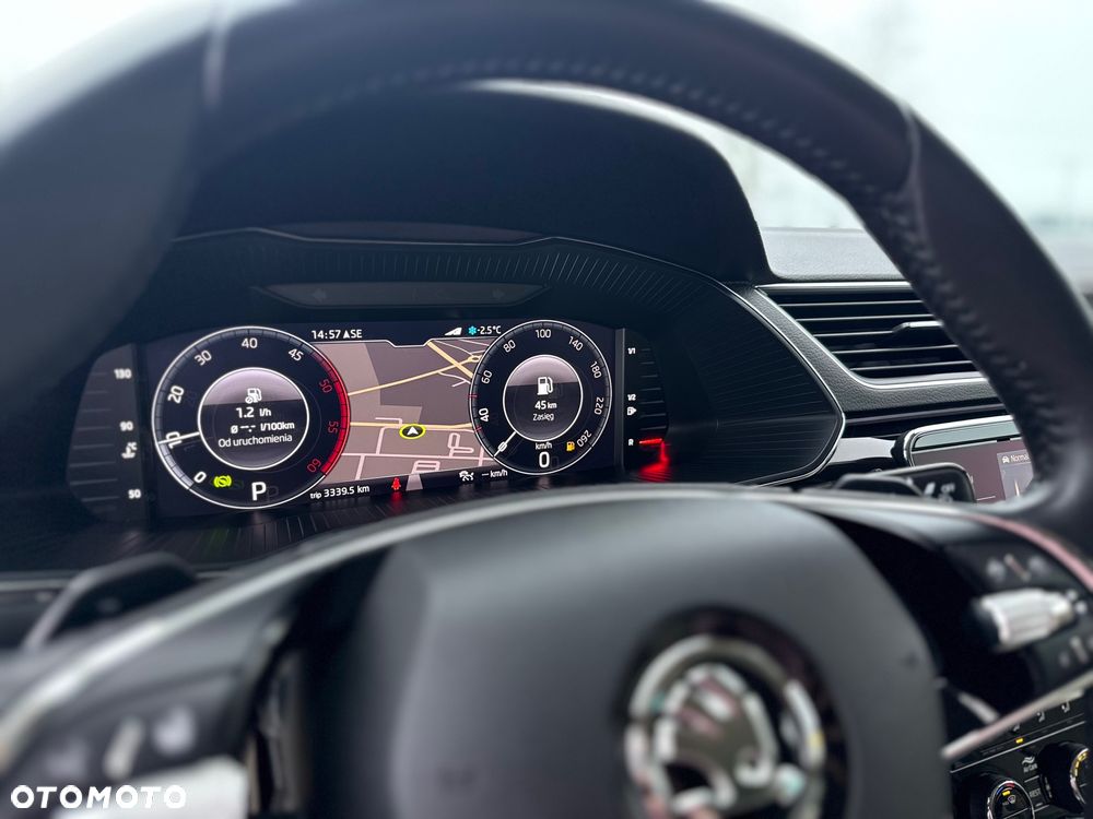 Skoda Superb 2.0 TDI SCR 4x4 L&K DSG - 39