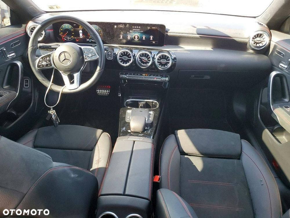 Mercedes-Benz CLA 250 4Matic 7G-DCT AMG Line - 8