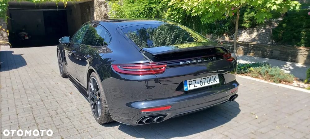 Porsche Panamera 4 E-Hybrid - 22