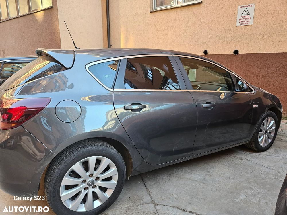 Opel Astra 1.7 CDTI DPF Design Edition - 13