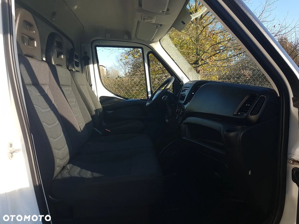 Iveco DAILY 6EP CHŁODNIA MROŹNIA IZOTERMA AGREGAT THERMO KING V-200 MAX GRZANIE 3,41x2,09x2,10 - 22