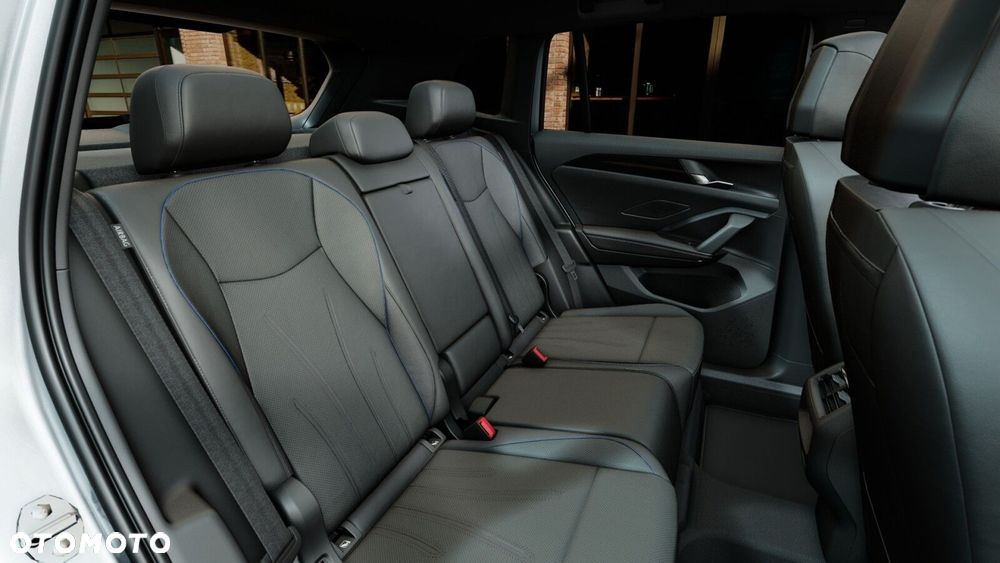 Volkswagen Tiguan - 13