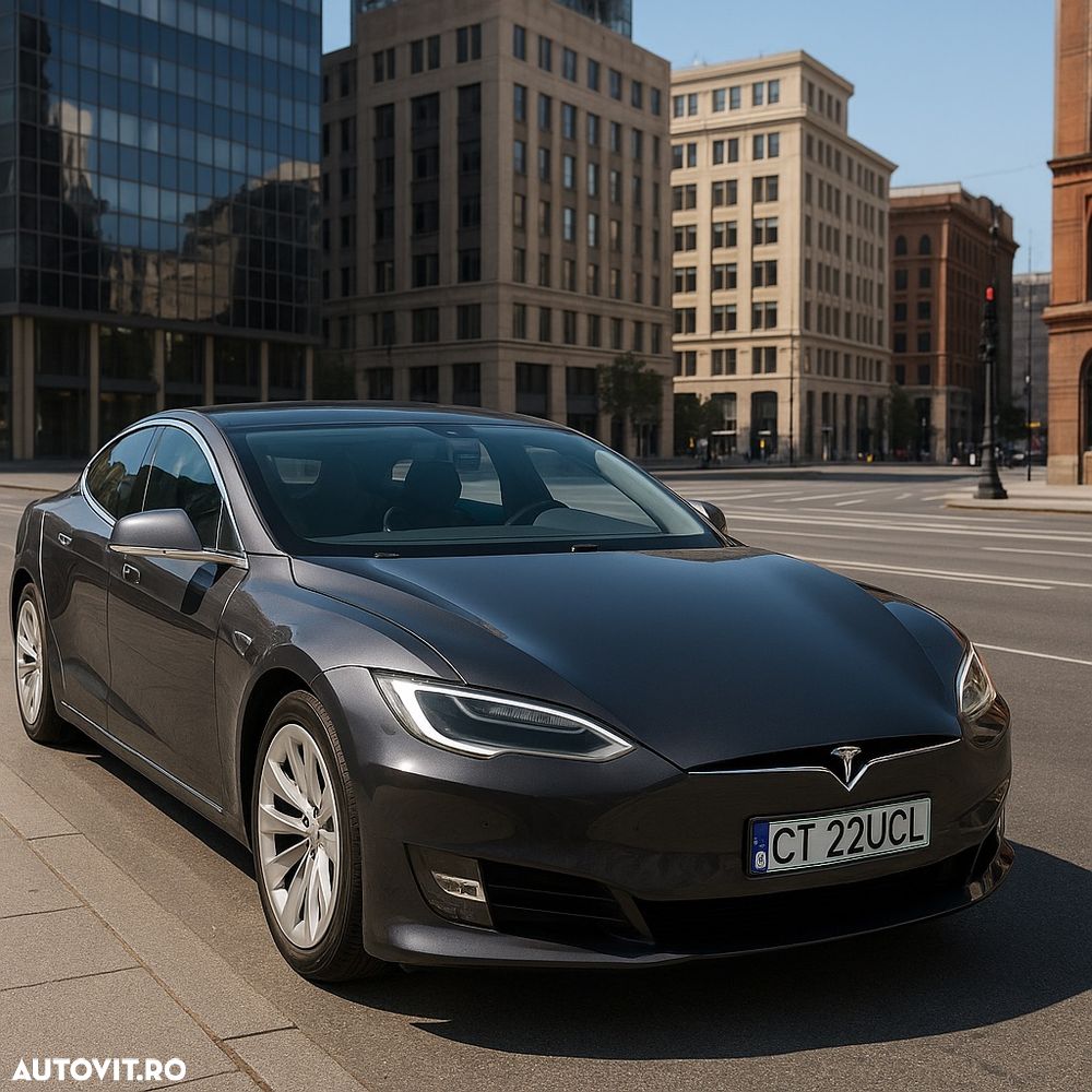 Tesla Model S - 1
