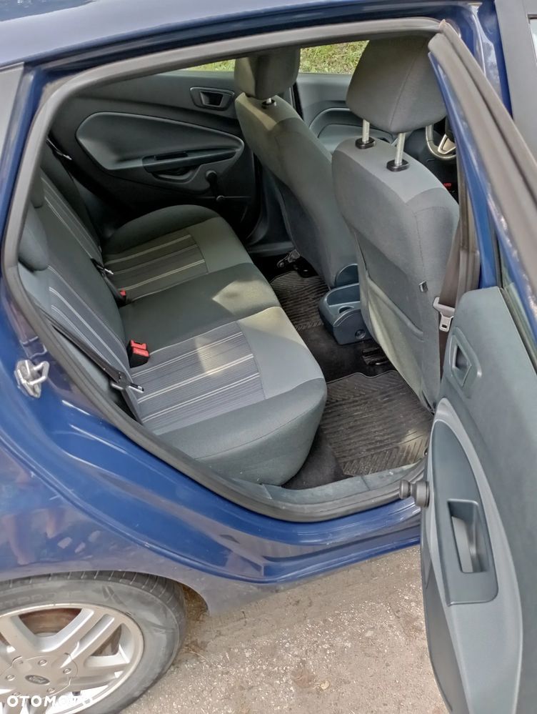 Ford Fiesta - 6