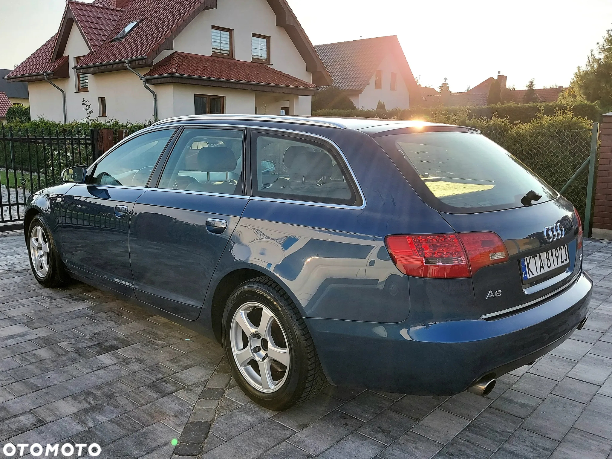 Audi A6 2.0T FSI - 4