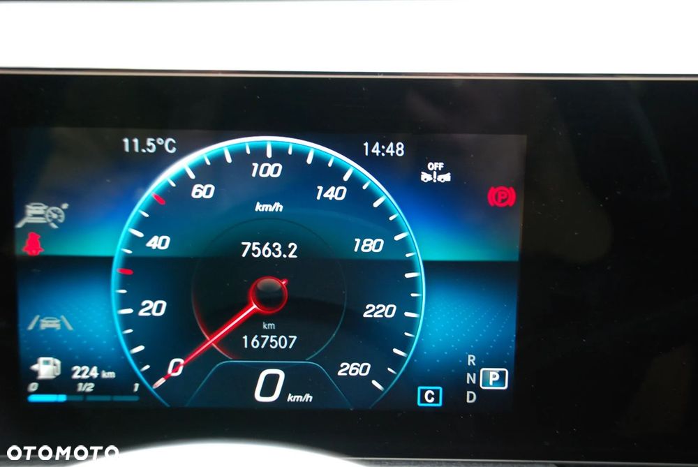 Mercedes-Benz GLB 200 d Progressive 8G-DCT - 24