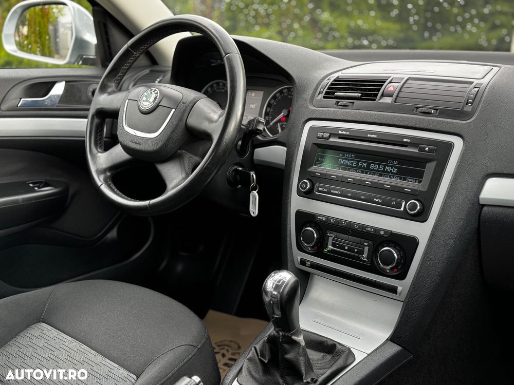 Skoda Octavia 1.6 TDI Ambiente - 24