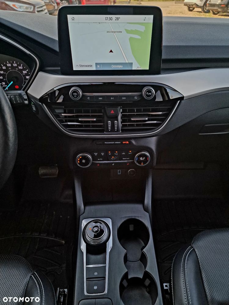 Ford Kuga 2.0 EcoBoost AWD Titanium ASS - 19