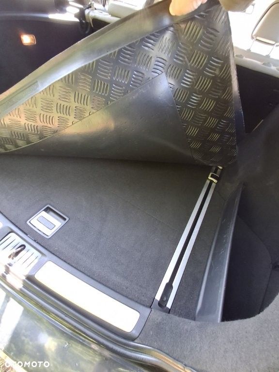Toyota Avensis 1.8 Premium - 7
