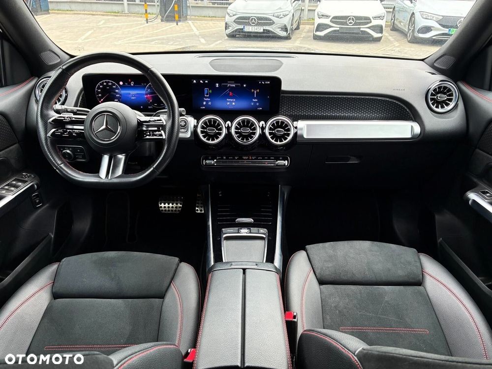 Mercedes-Benz GLB - 9
