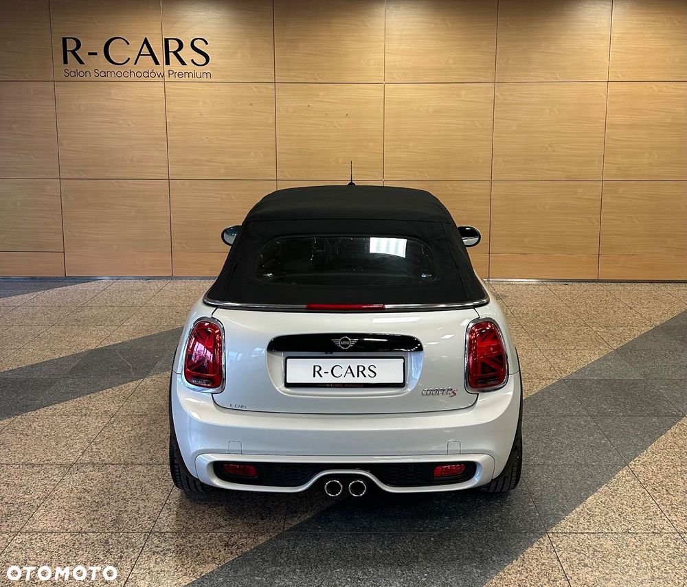 MINI Cooper S Sidewalk - 8