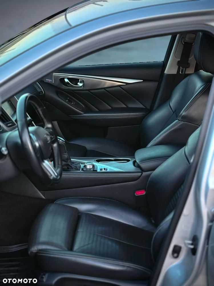 Infiniti Q50 - 8