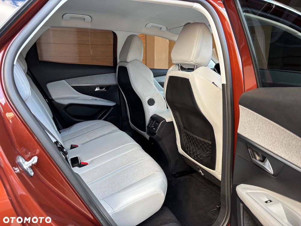 Peugeot 3008 PureTech 130 Stop & Start EAT6 Allure - 4