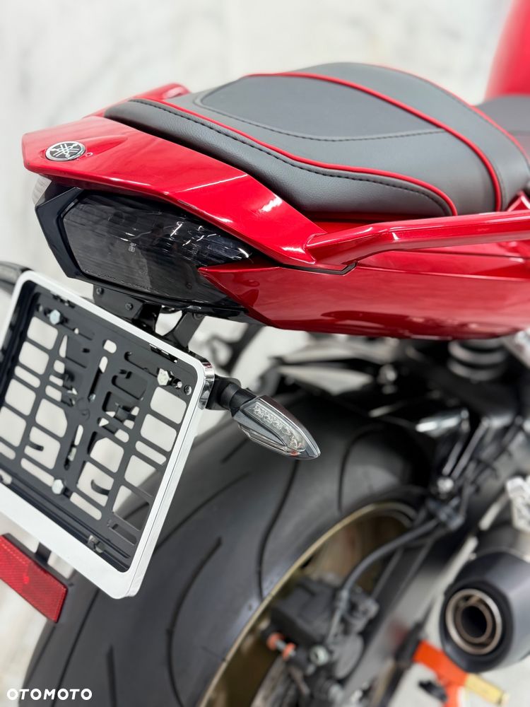 Yamaha FZ - 9