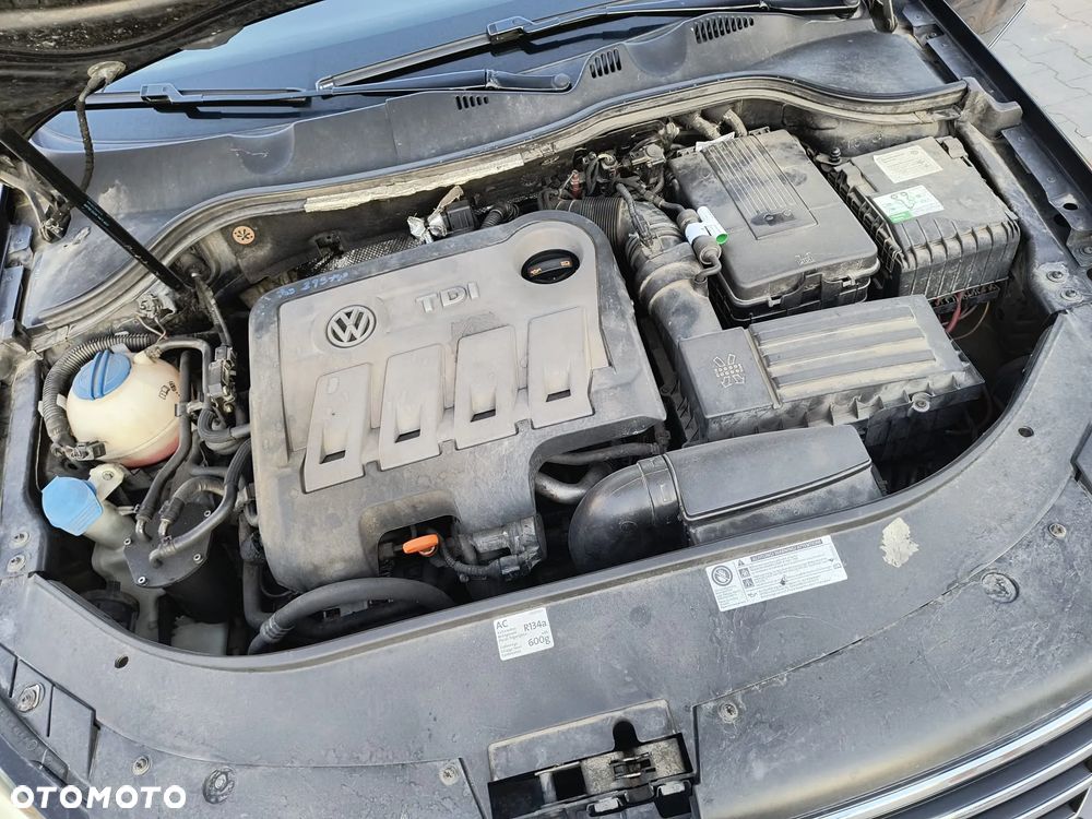 Volkswagen Passat 2.0 TDI Comfortline - 10